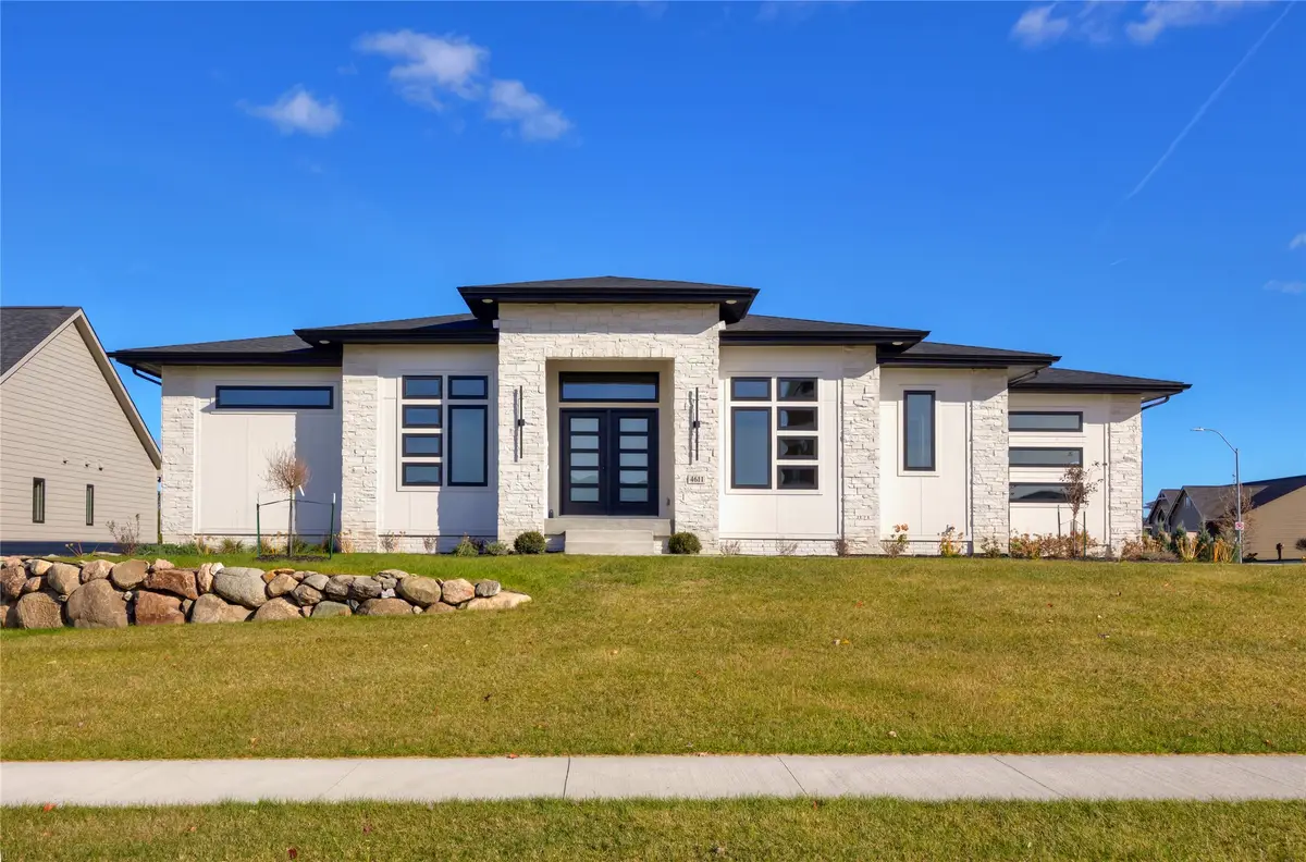 4611 Centennial Boulevard, Urbandale, IA 50323 - Image #1