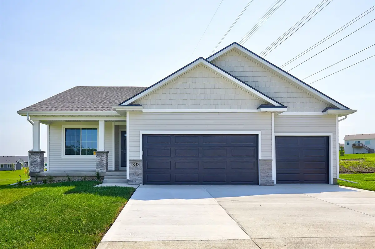 5543 167th Street, Urbandale, IA 50323 - Image #1