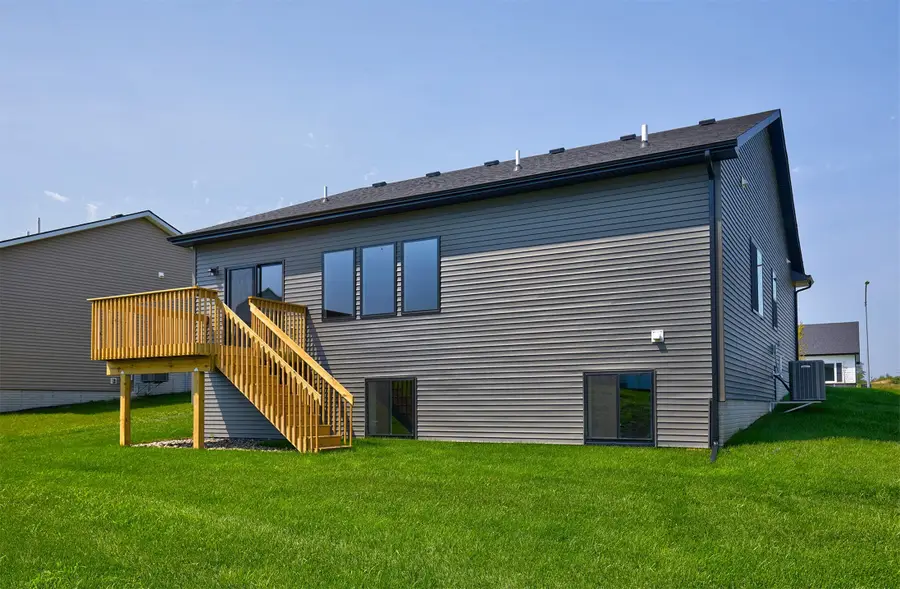 5539 167th Street, Urbandale, IA 50323 - Image #3