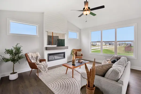 2519 NW Linwood Court, Ankeny, IA 50023