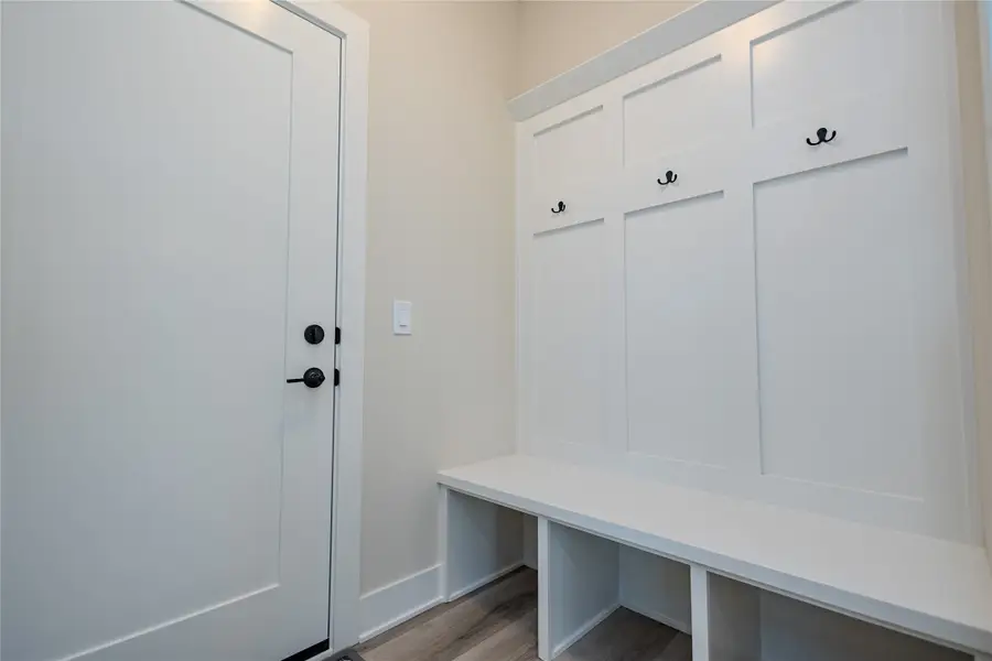 1258 S 92nd Street, West Des Moines, IA 50266 - Image #2