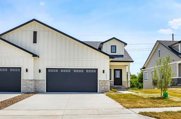 1202 Westview Drive, Huxley, IA 50124