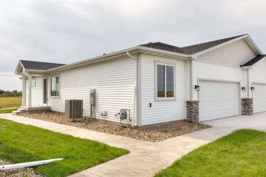 2709 13th Street Ne, Bondurant, IA 50035 - Image #2