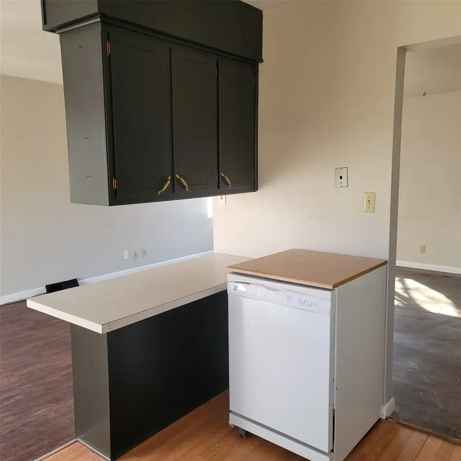 126 E Maxwelton Drive, Des Moines, IA 50315 - Image #3