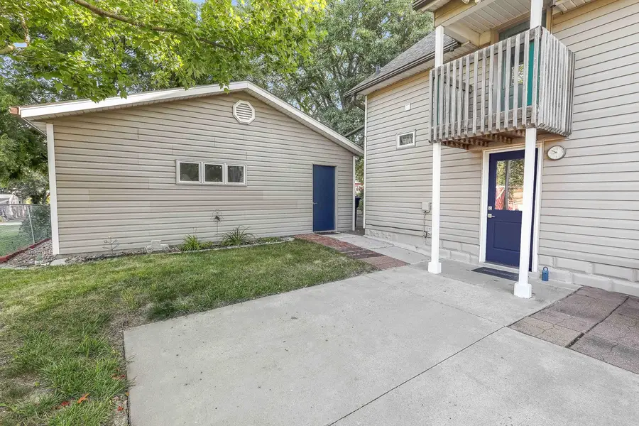 1112 Liberty Street, Pella, IA 50219 - Image #2