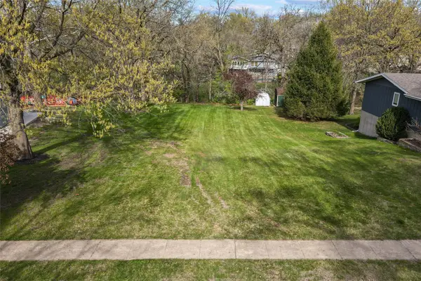 1318 Boone Street, Pella, IA 50219