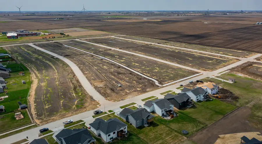 1007 Wild Oak Drive, Huxley, IA 50124 - Image #2