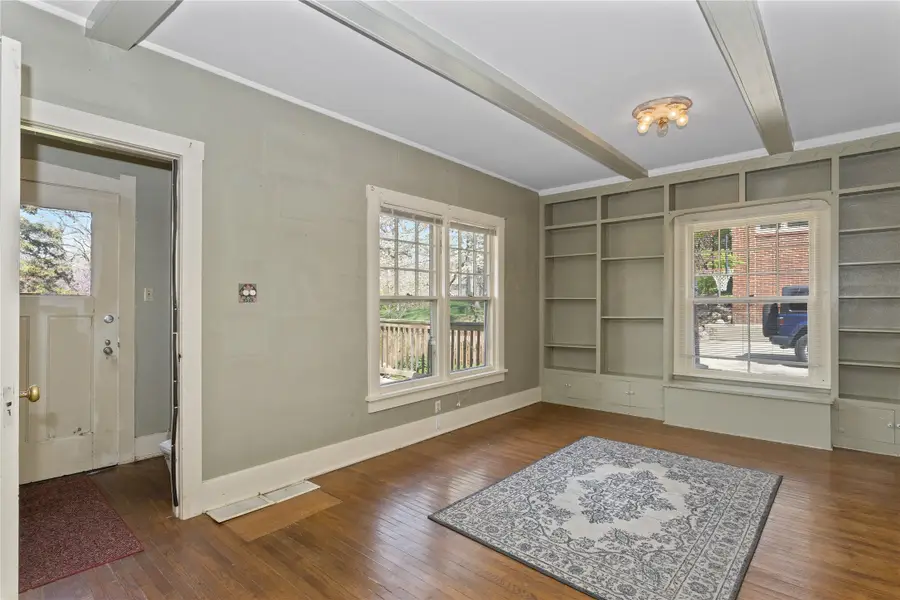 5420 Ingersoll Avenue, Des Moines, IA 50312 - Image #2