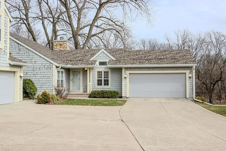 2651 82nd Street, Urbandale, IA 50322 - #2