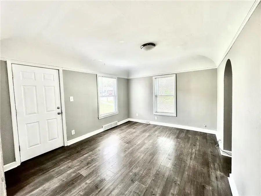 3605 SW 9th Street, Des Moines, IA 50315 - Image #2