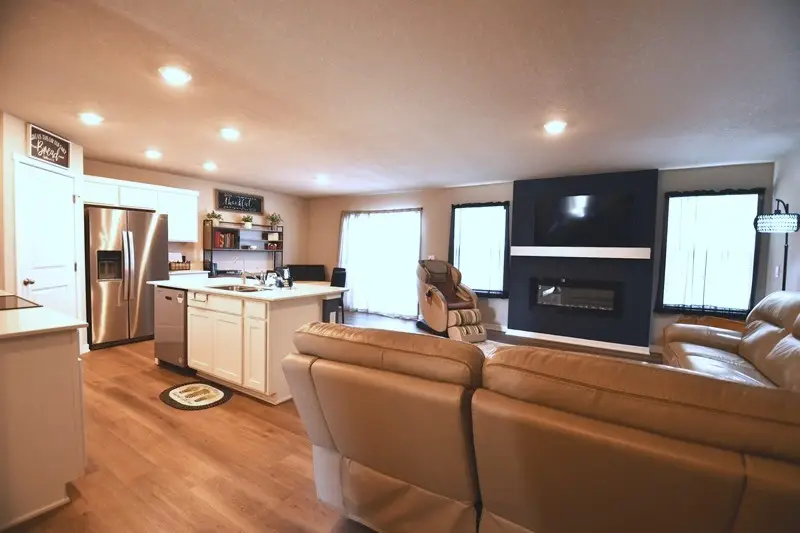 2010 N 7th Street, Indianola, IA 50125 - Image #3