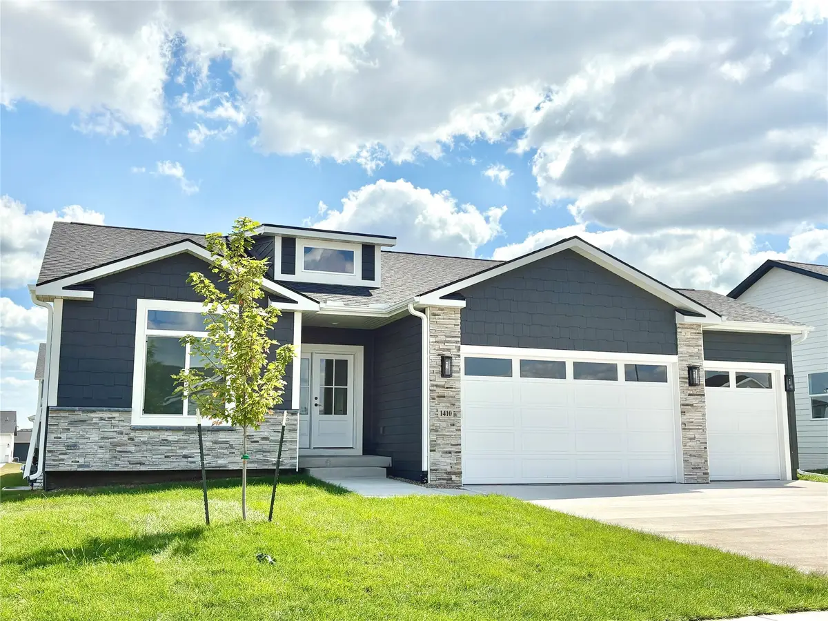 840 NW Prairie Rose Lane, Waukee, IA 50263 - Image #1