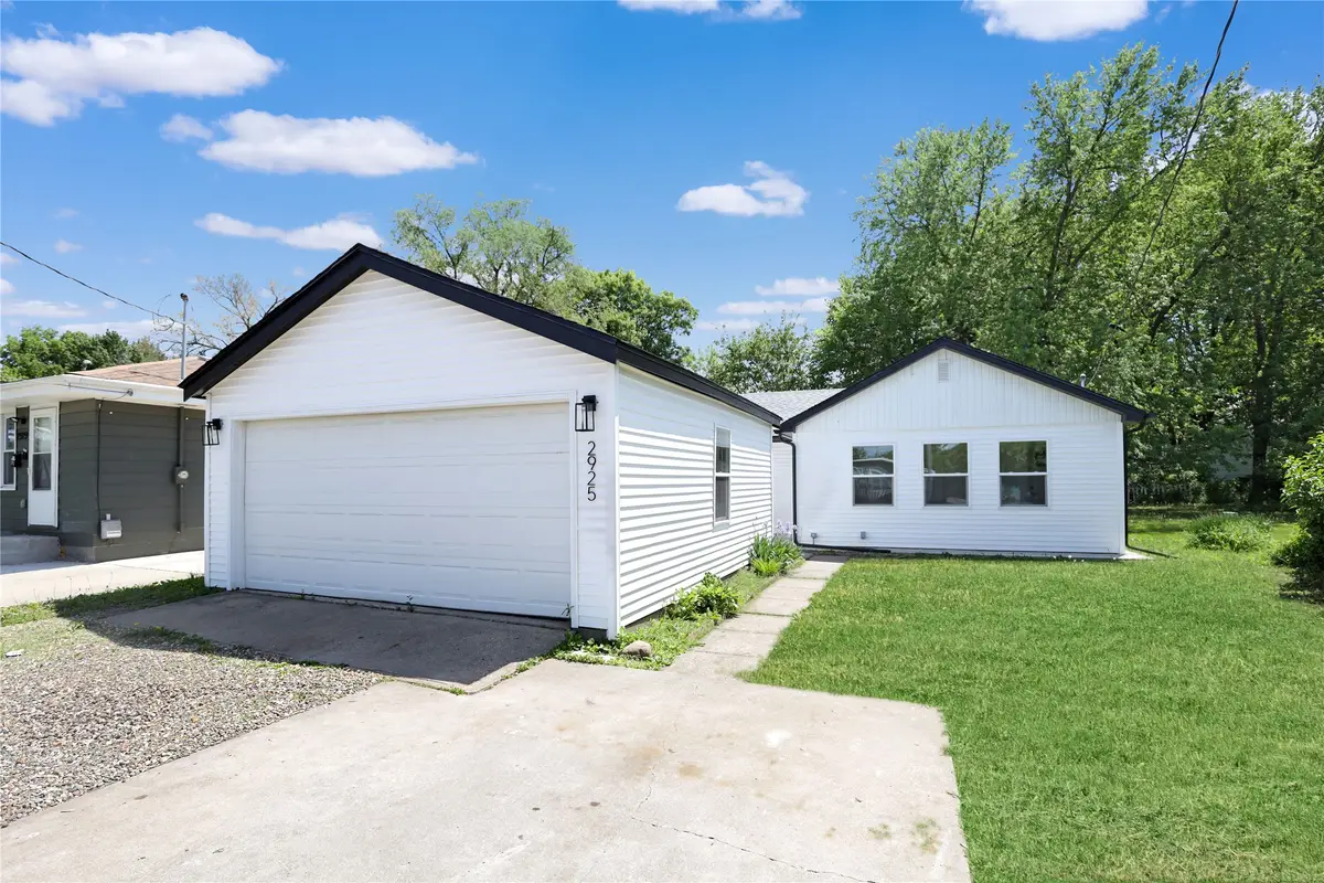 2925 Walker Street, Des Moines, IA 50317 - Image #1