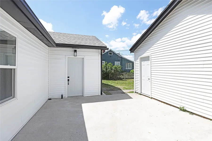 2925 Walker Street, Des Moines, IA 50317 - Image #2