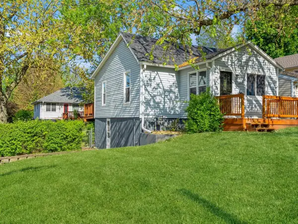 237 W 12th Street S, Newton, IA 50208