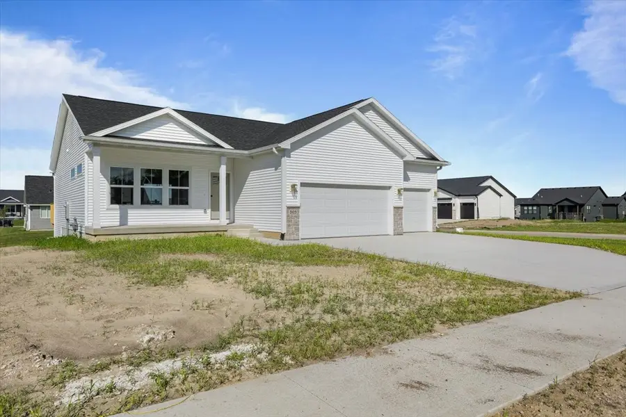 505 NW Georgetown Drive, Waukee, IA 50263 - Image #2