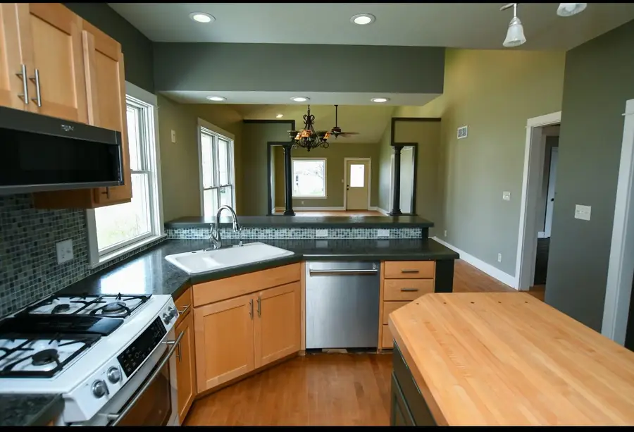 1604 Mamie Eisenhower Avenue, Boone, IA 50036 - Image #2