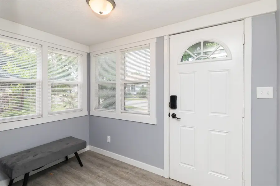 2825 Maple Street, Des Moines, IA 50317 - Image #2