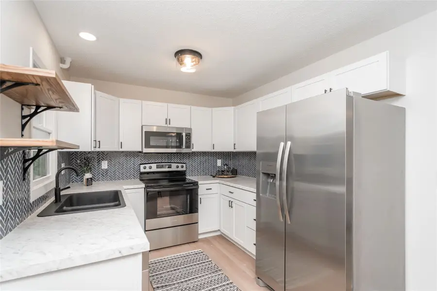 406 SE Trilein Drive, Ankeny, IA 50021 - Image #3