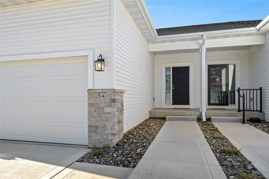 54 Keeneland Court, Pleasant Hill, IA 50327 - Image #2
