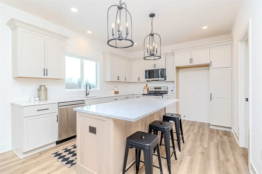 305 NW Woodmoor Drive, Waukee, IA 50263 - Image #2