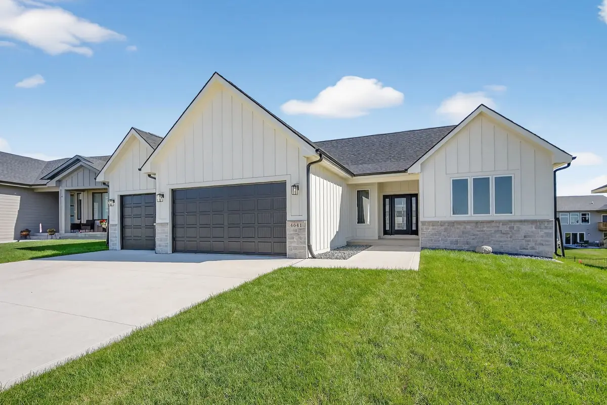 4641 179th Street, Urbandale, IA 50323 - Image #1