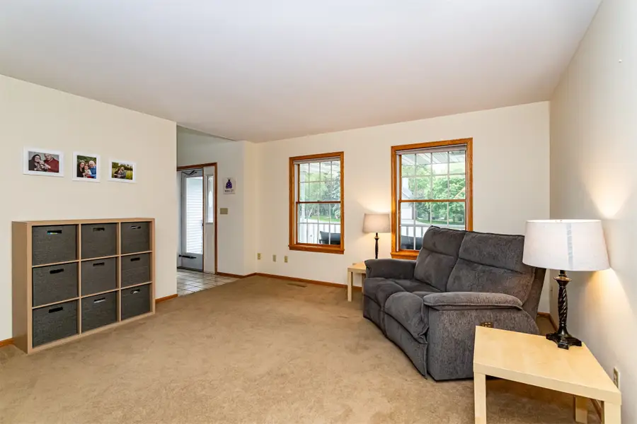 806 Vermont Circle, Ames, IA 50014 - Image #2