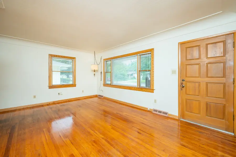 3214 Brinkwood Road, Des Moines, IA 50310 - Image #2