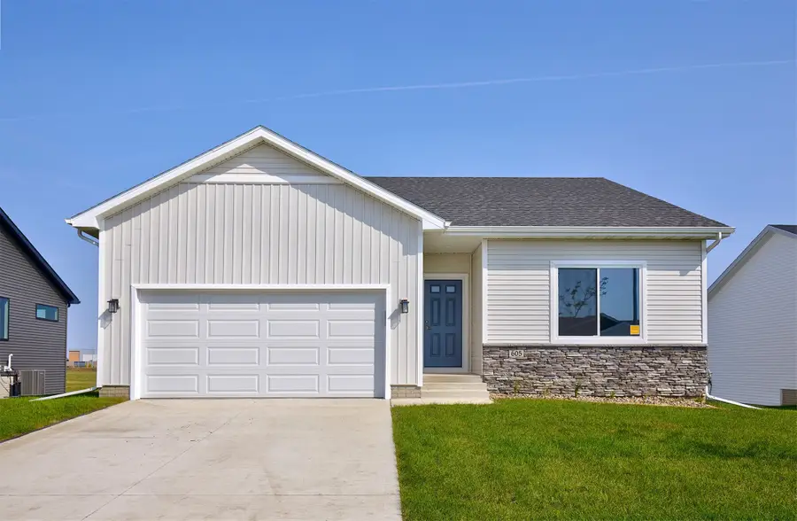 605 NW Compass Avenue, Waukee, IA 50263 - Image #2