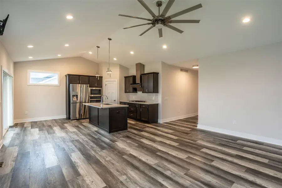 3021 NE 17th Street, Ankeny, IA 50021 - Image #2