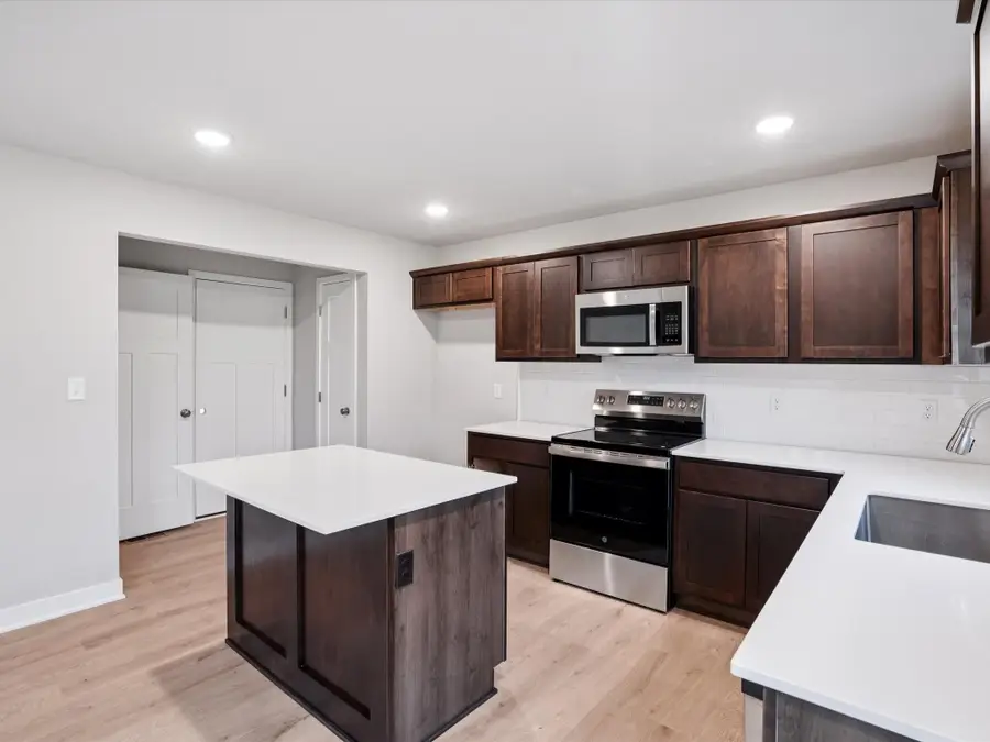 421 Napoli Avenue, West Des Moines, IA 50266 - Image #3