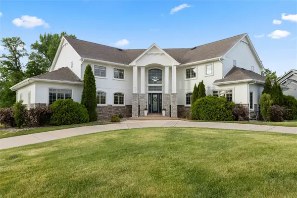 4123 NW 95th Place, Polk City, IA 50226