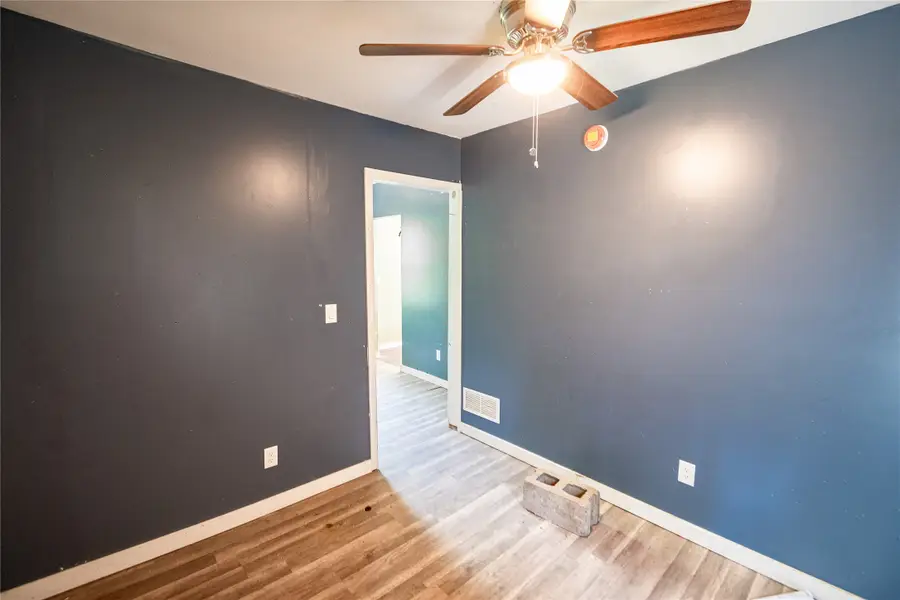 3518 Easton Boulevard, Des Moines, IA 50317 - Image #2