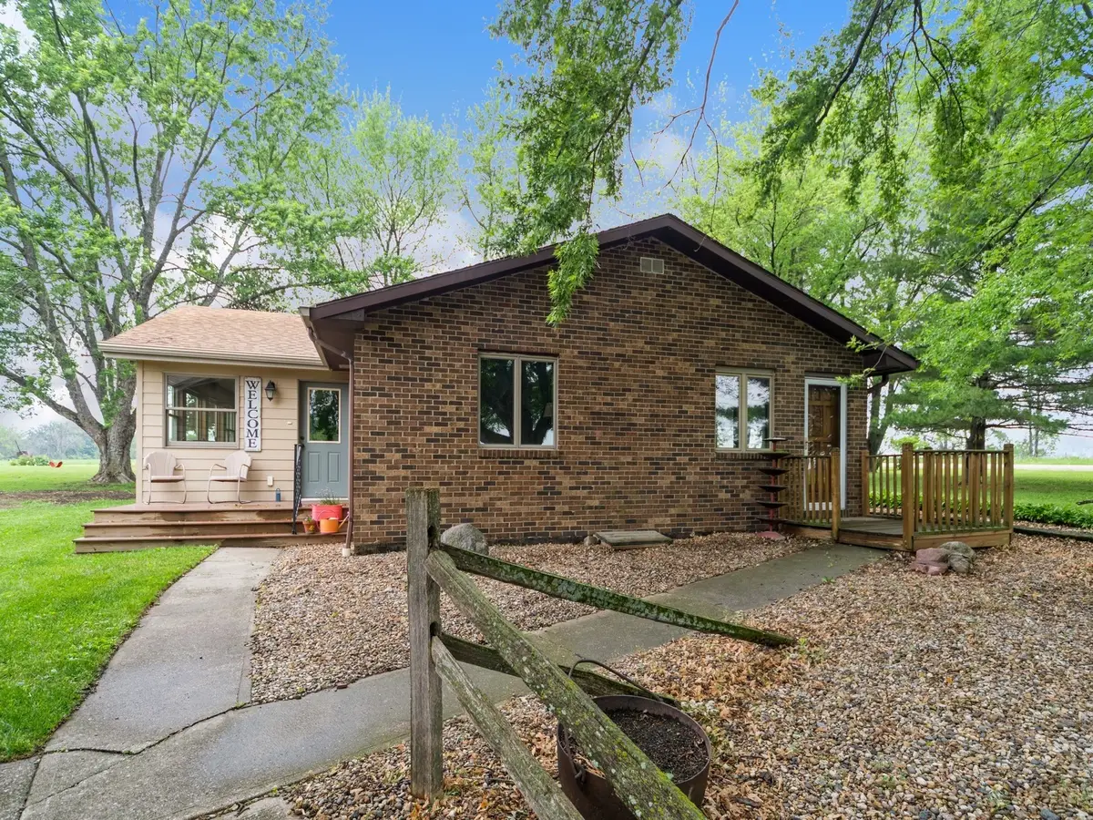 18990 365th Street, Earlham, IA 50072 - #1