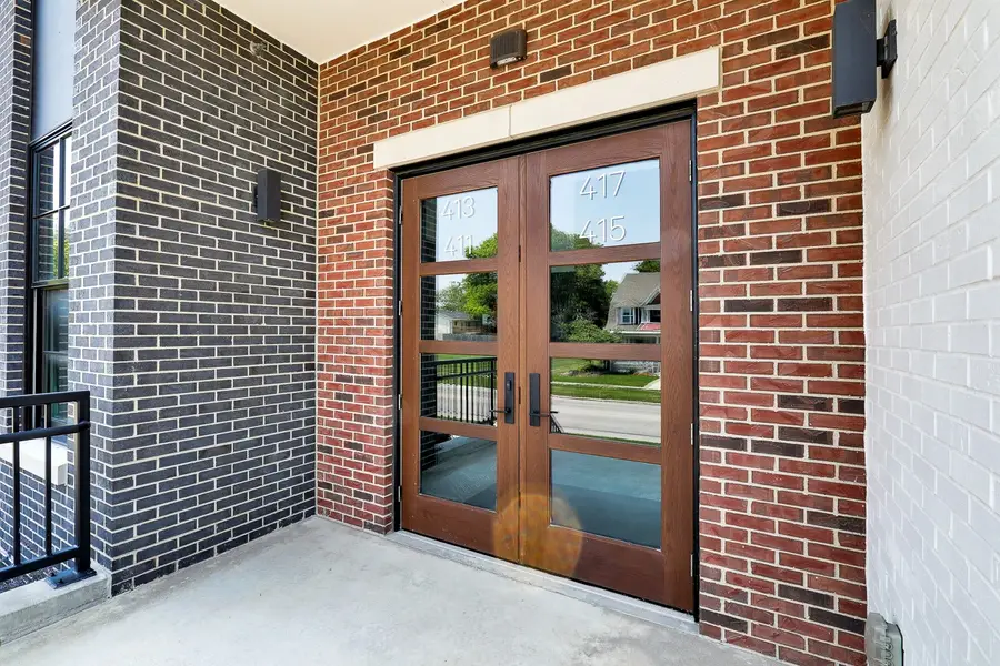 415 Main Street #2B, Pella, IA 50219 - Image #2