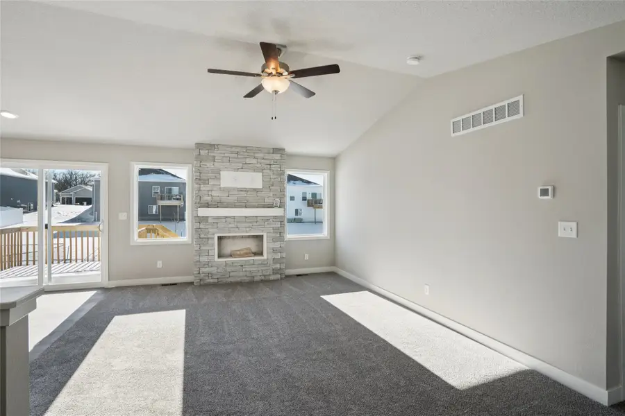 25088 Bluebird Circle, Adel, IA 50003 - Image #3