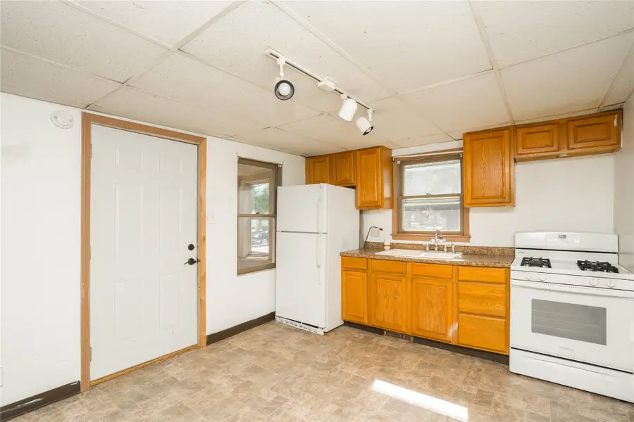 2420 Maple Street, Des Moines, IA 50317 - Image #3