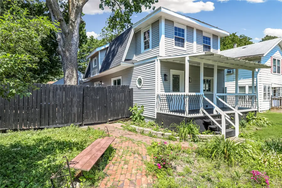 3918 10th Street, Des Moines, IA 50313 - Image #2