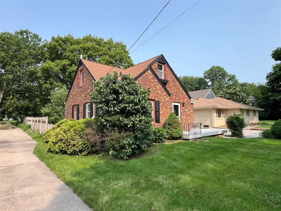 2712 49th Street, Des Moines, IA 50310 - Image #3