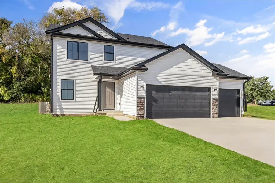 6502 NE Kendall Avenue, Pleasant Hill, IA 50327 - Image #2