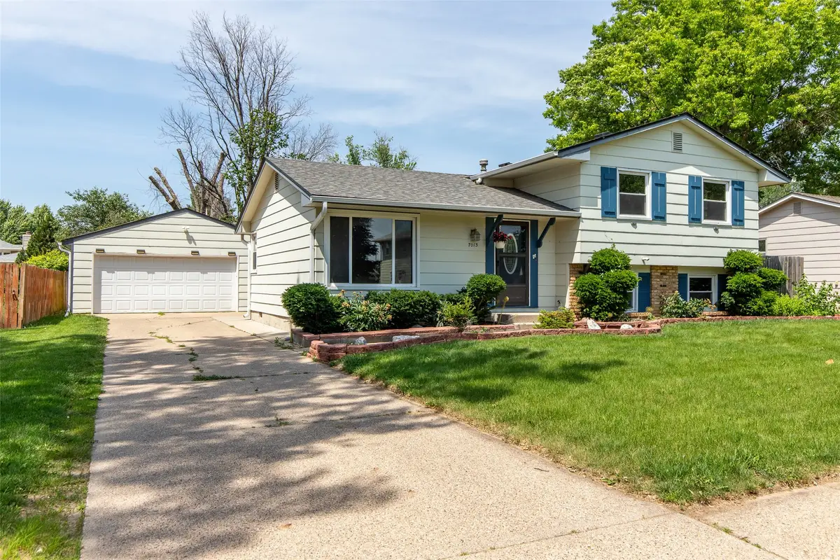 7013 Twana Drive, Urbandale, IA 50322 - Image #1