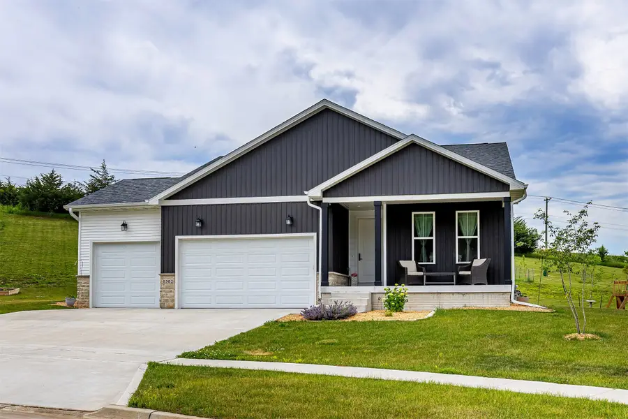 1302 S L Court, Indianola, IA 50125 - Image #2