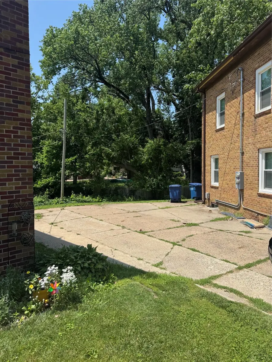 1008 Kingman Drive, Des Moines, IA 50311 - Image #2