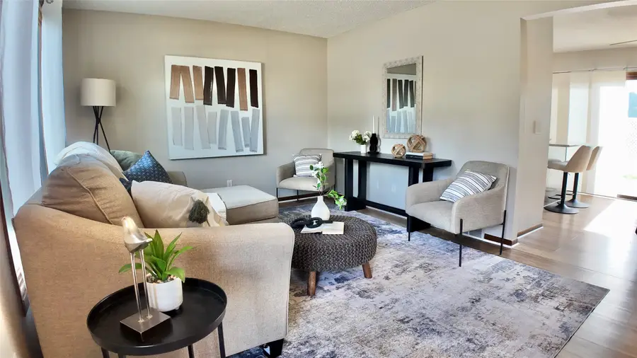 4221 90th Street, Urbandale, IA 50322 - Image #3