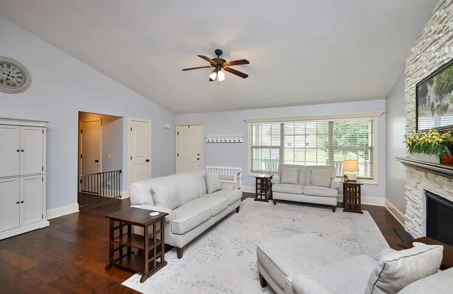 358 S 85th Street, West Des Moines, IA 50266 - Image #3