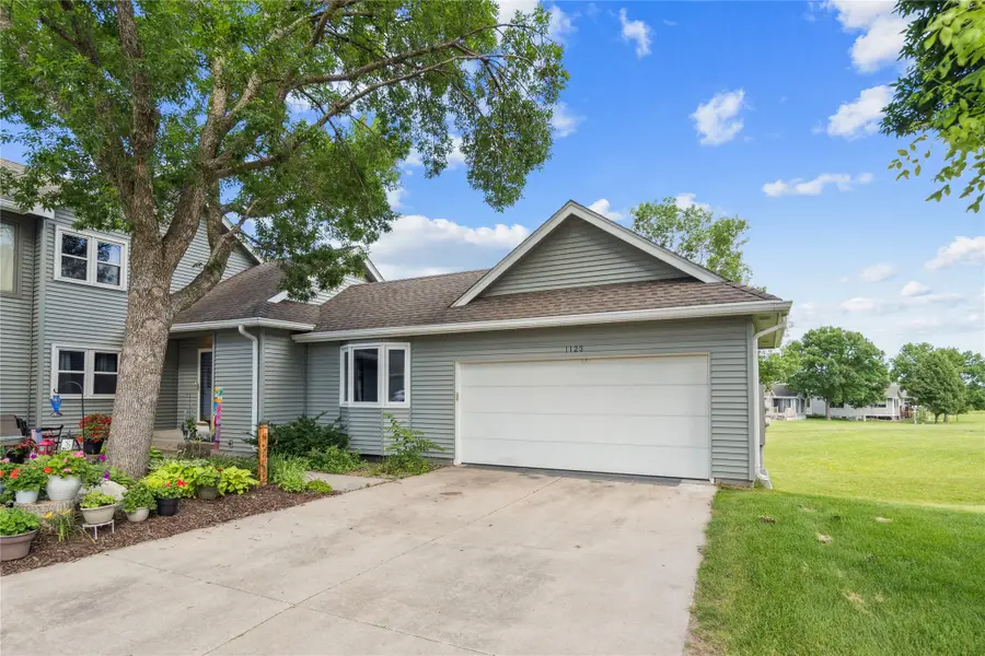 1123 SE Mallard Creek Drive, Ankeny, IA 50021 - Image #2