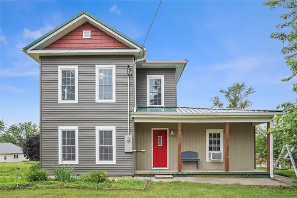 320 E Main Street, Lacona, IA 50139