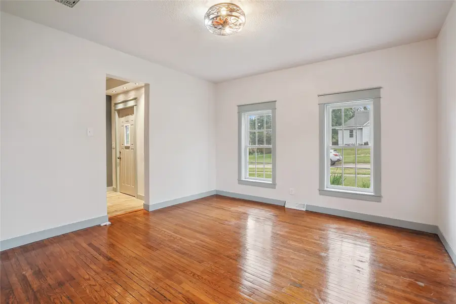 320 E Main Street, Lacona, IA 50139 - #3