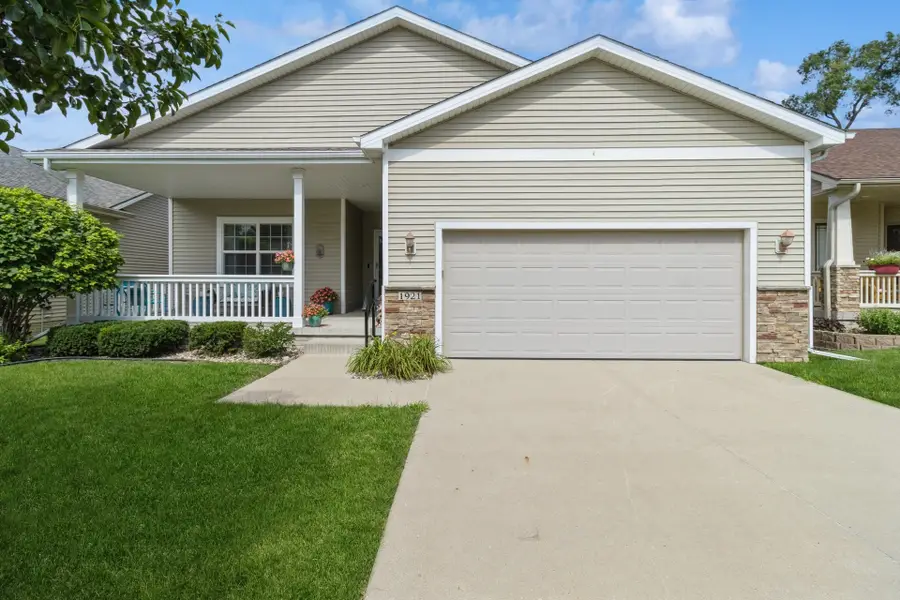 1921 Bristol Street, Norwalk, IA 50211 - #2