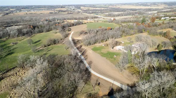 000 Mckinley Trail, Indianola, IA 50125